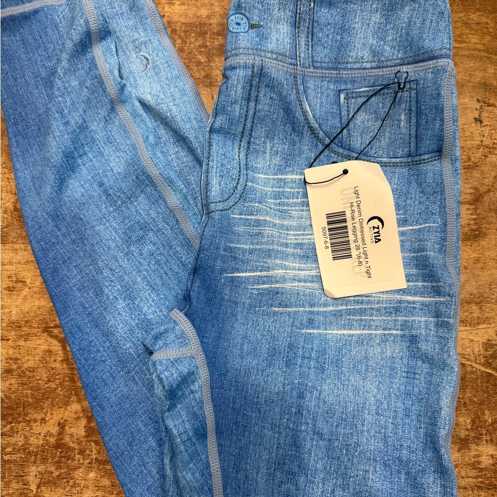 ZYIA Light Denim Distressed Light n’tight